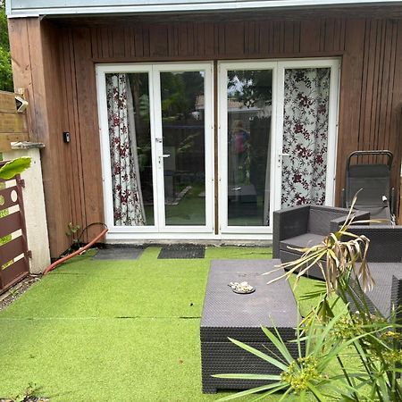 Le Chalet Au Bord Des Pistes Cyclables Sainte-Helene  エクステリア 写真